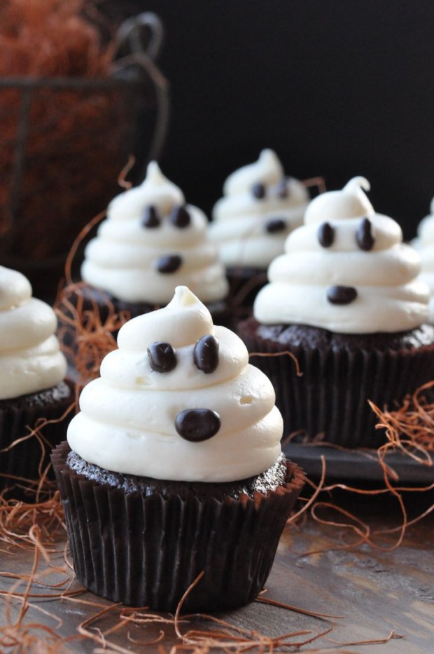 12 Easy Treats (to make) for Halloween Class Parties - Simple Simon and ...