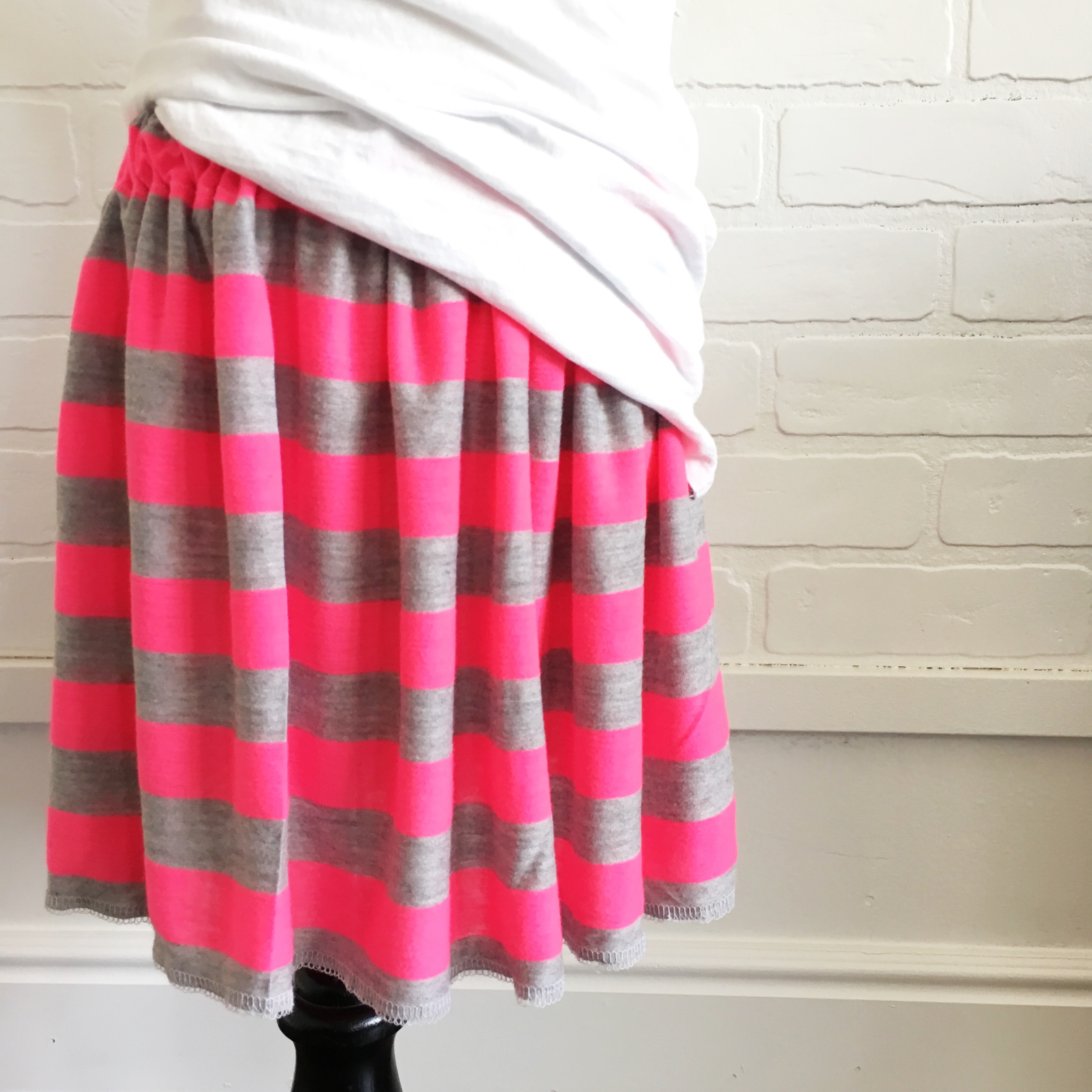 How To Make a Knit Elastic Waistband Skirt (A Simple Tutorial) Simple