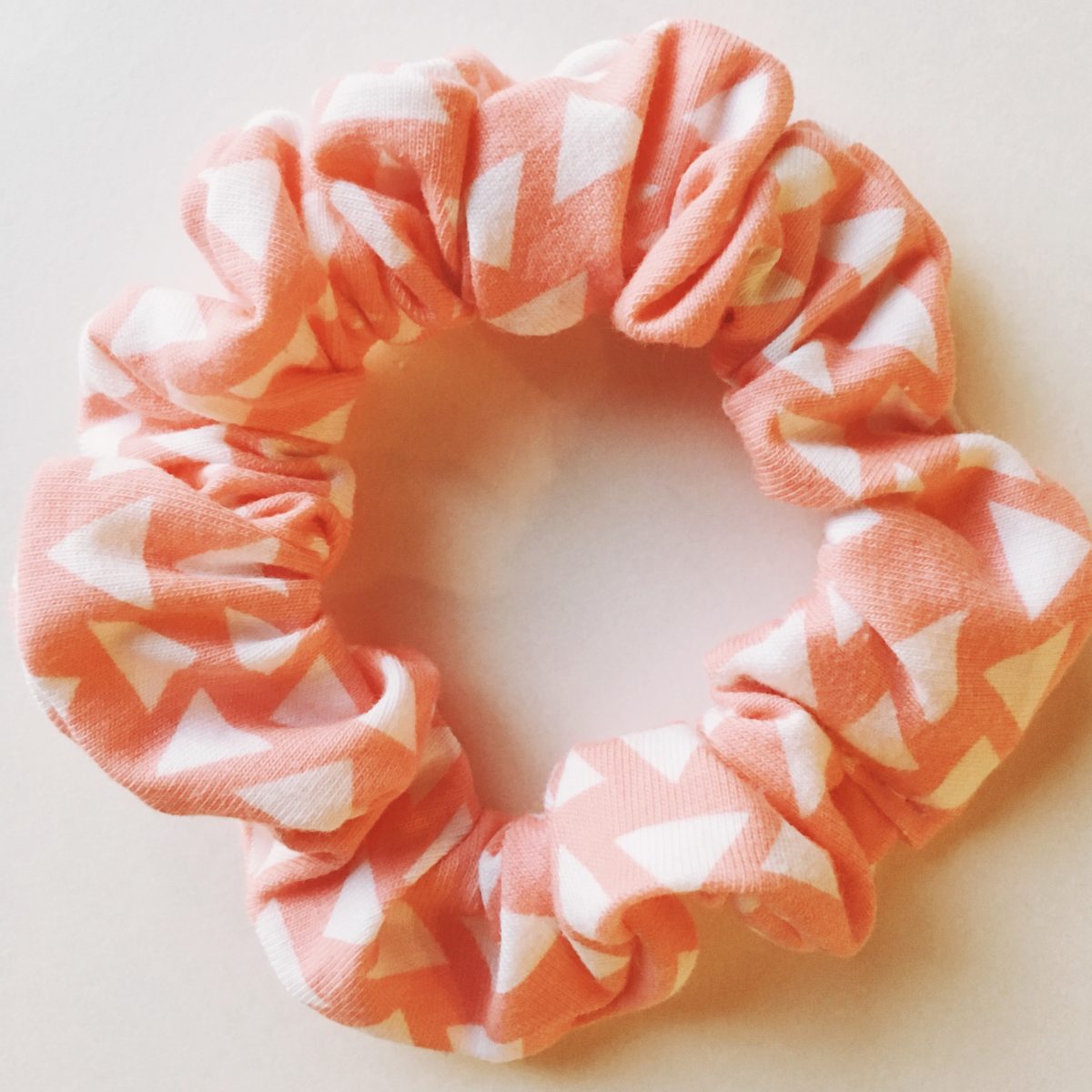 how-to-make-a-scrunchie-simple-simon-and-company